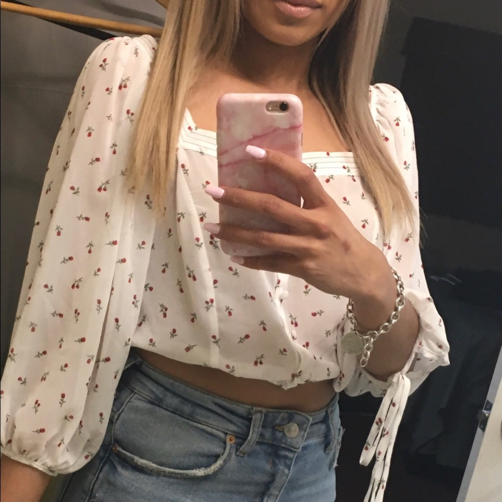 White crop top
